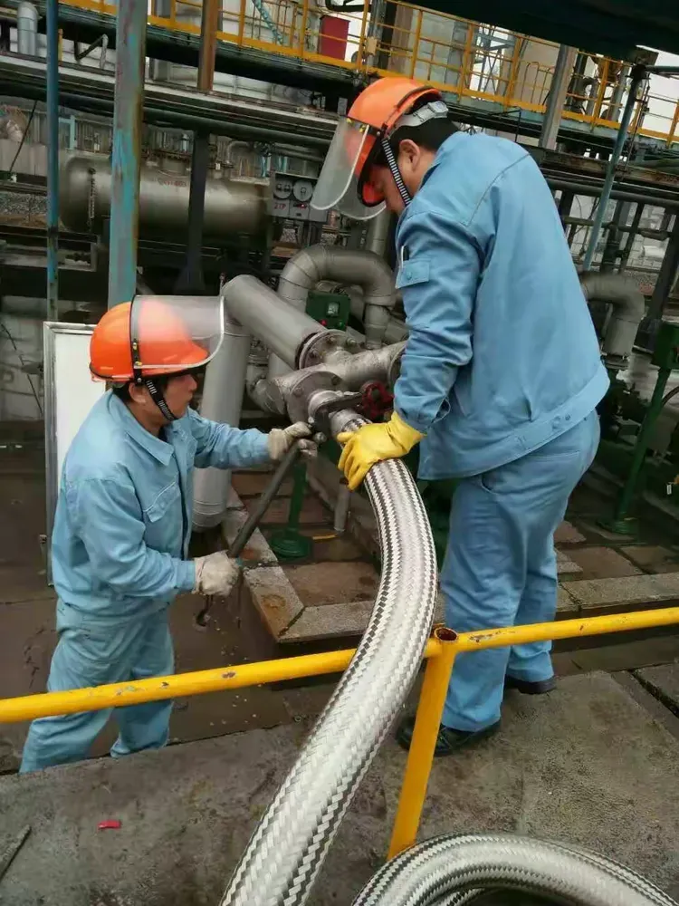 Example of hose installation in a piping system