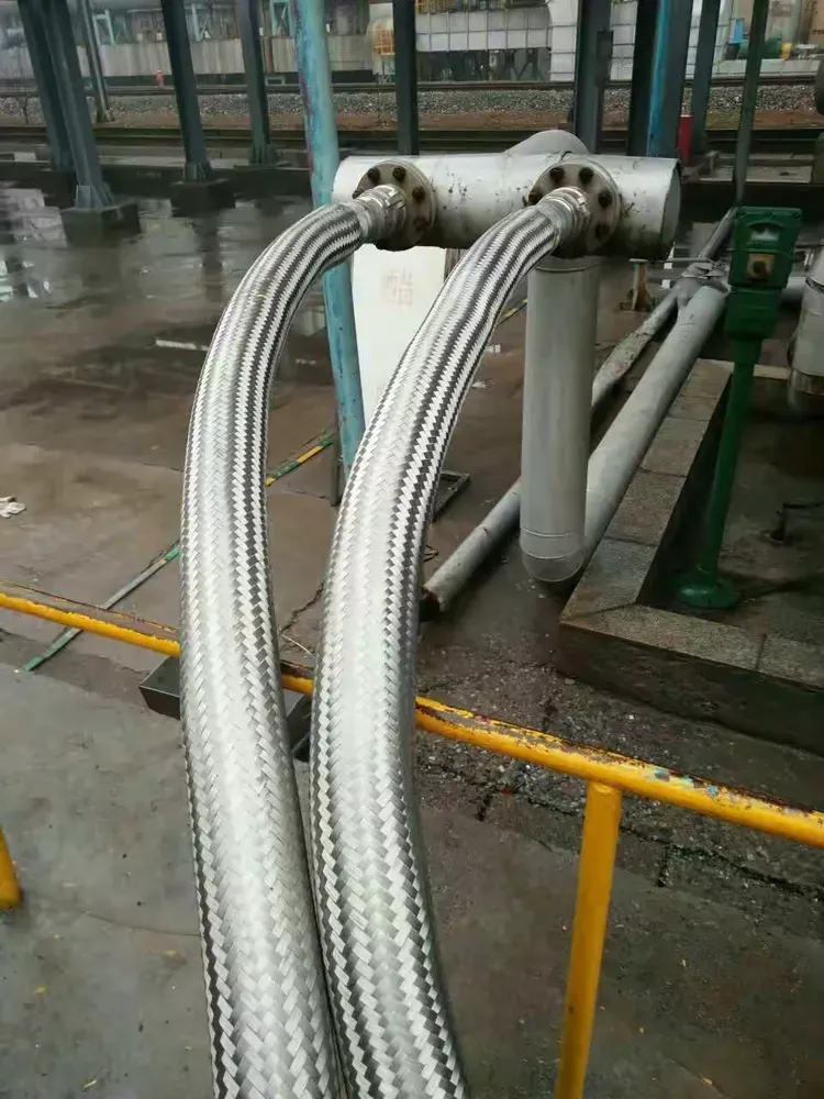 Industrial hose resistant to various media